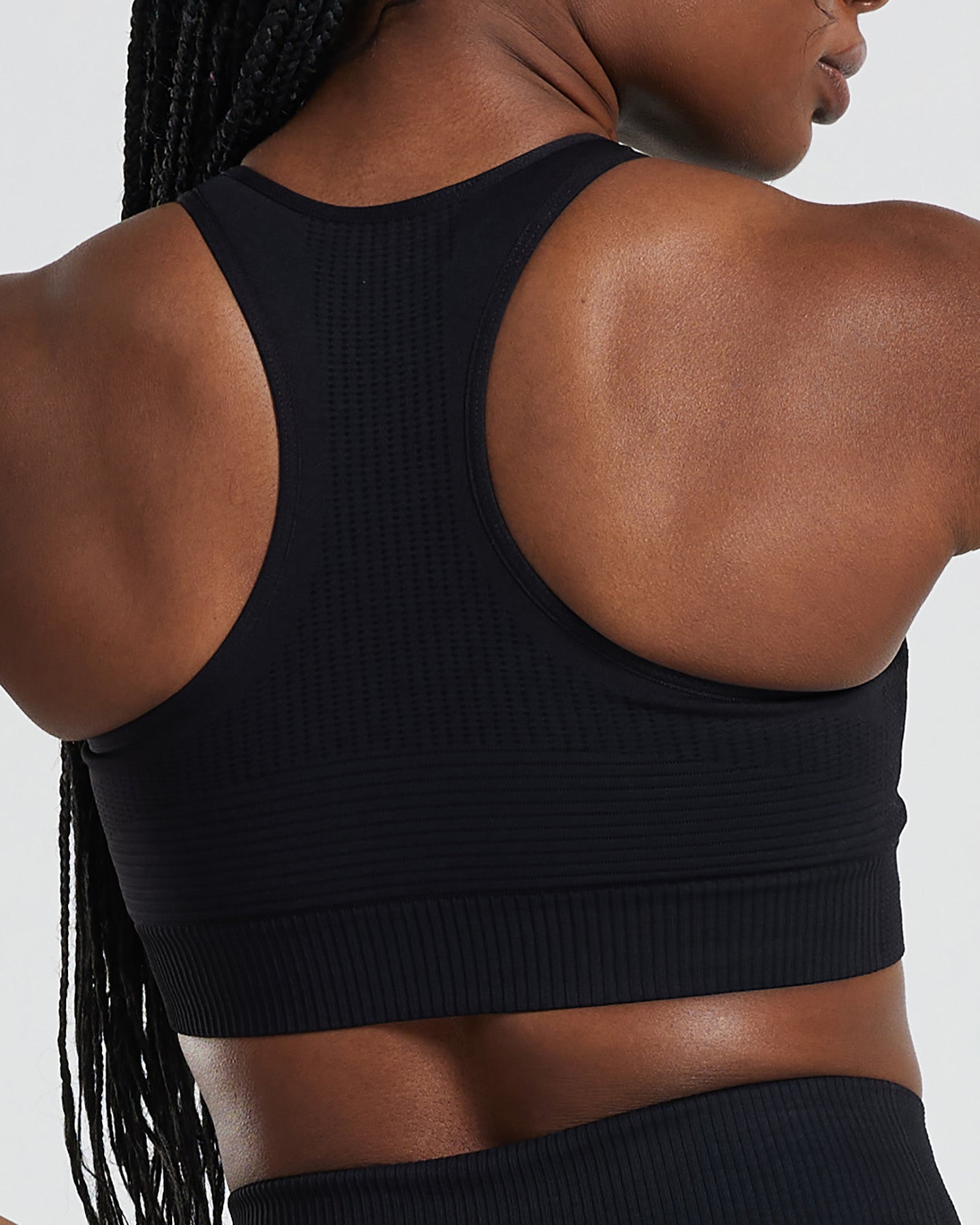 Power Seamless High Neck Bra | Black