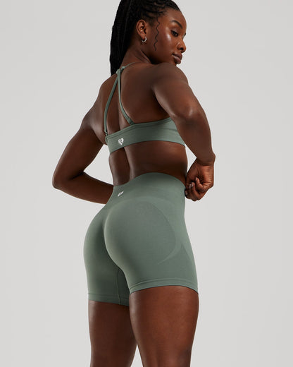 Define 2.0 Seamless Scrunch 4" Shorts | Sage