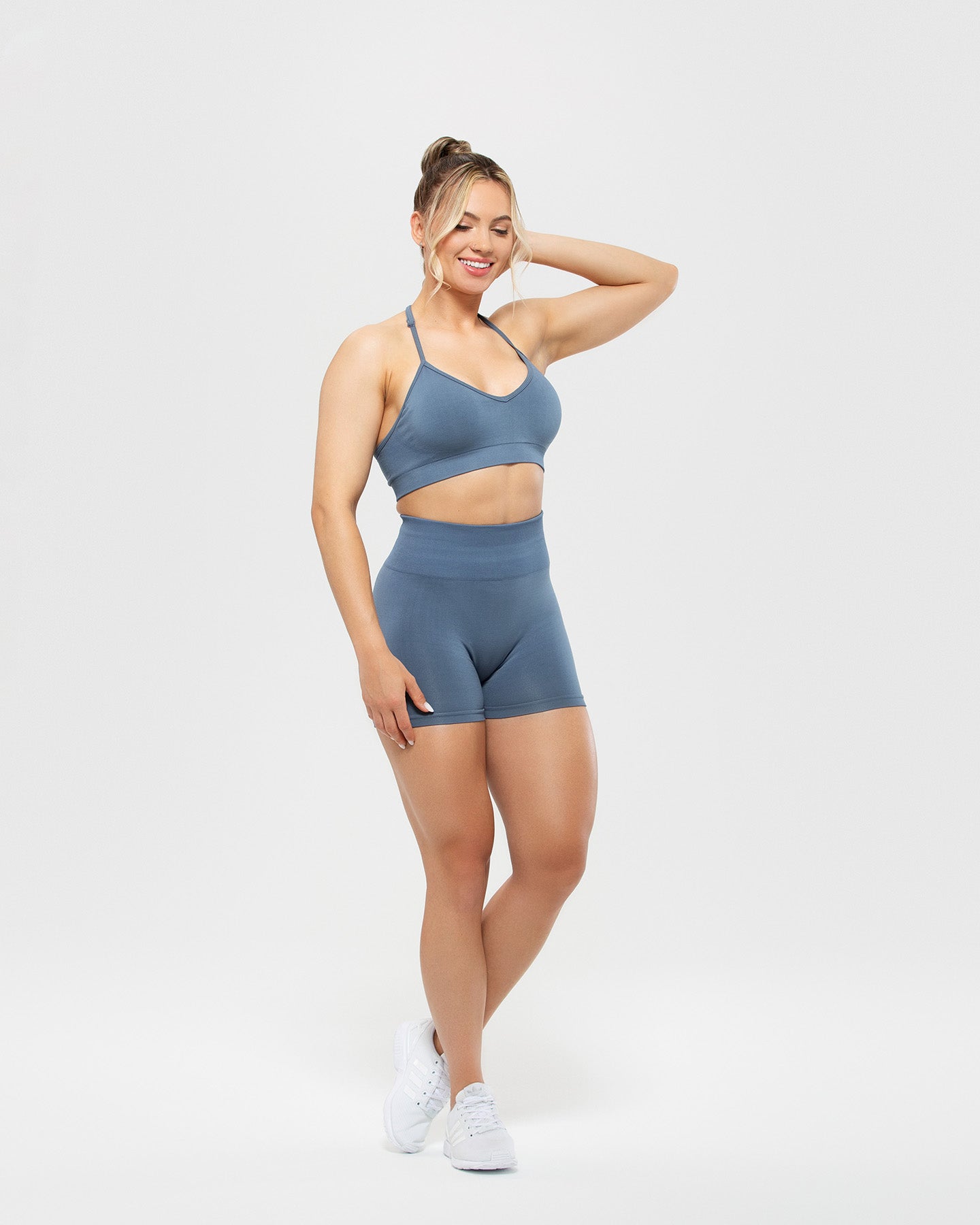 Define Scrunch Seamless Shorts | Smoke Blue