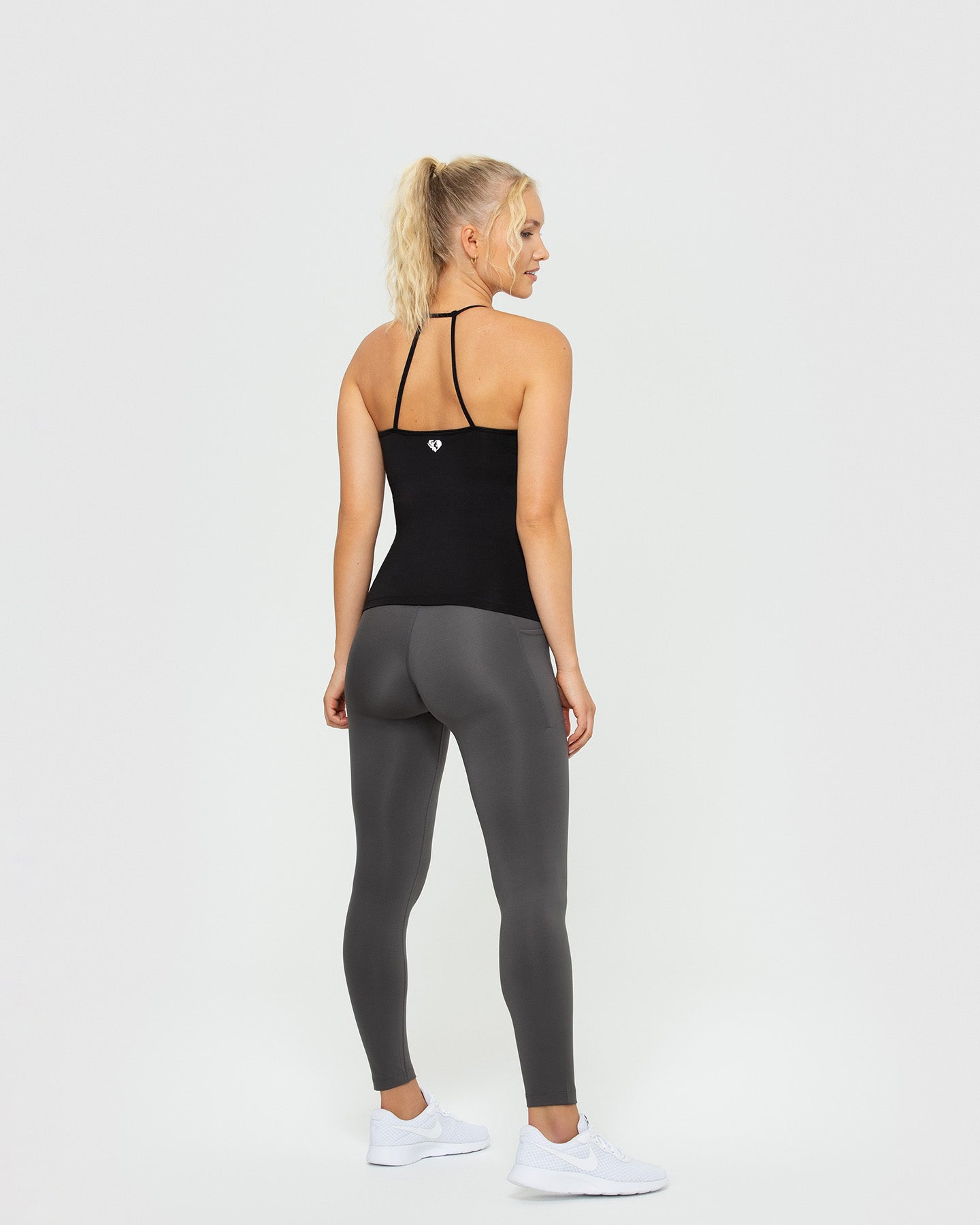 Essential Built-in Bra Tank | Black