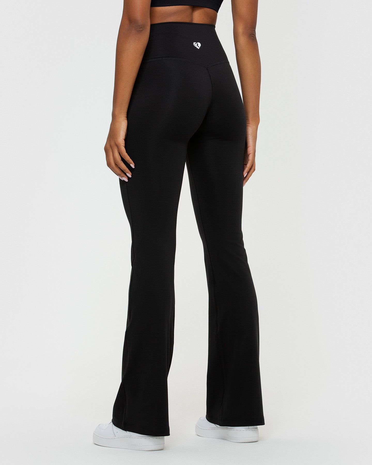 Essential Flared Leggings | Black