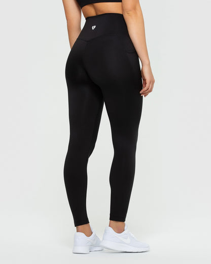 Essential Leggings with Pockets | Black