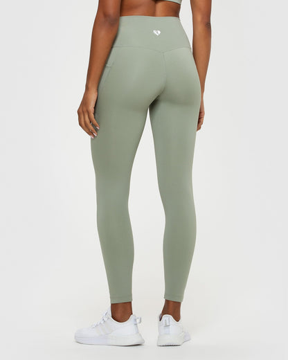 Essential Leggings with Pockets | Olive