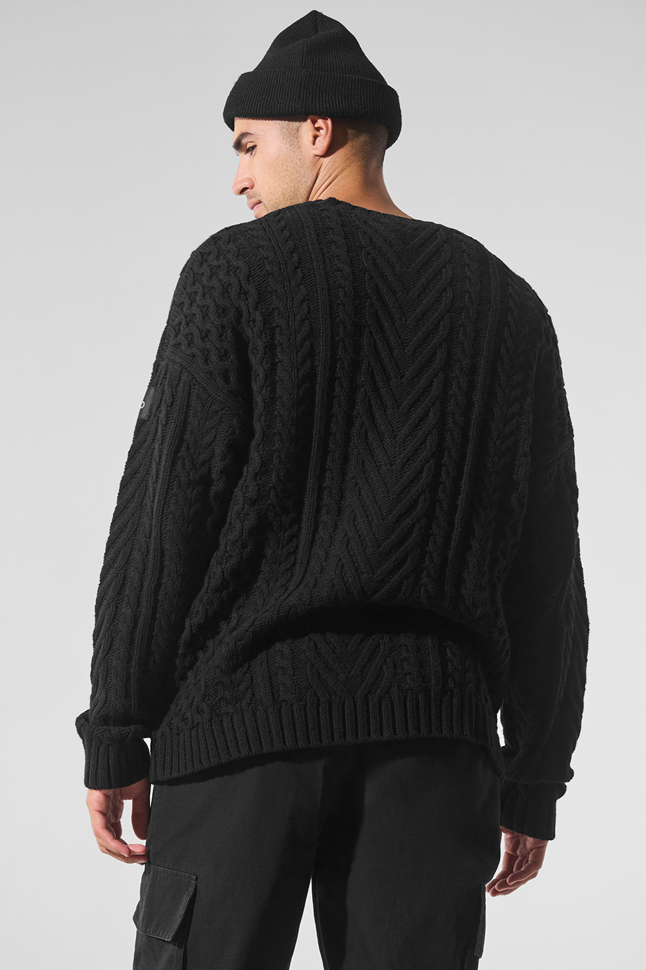 Cable Knit Crew Neck Sweater - Black